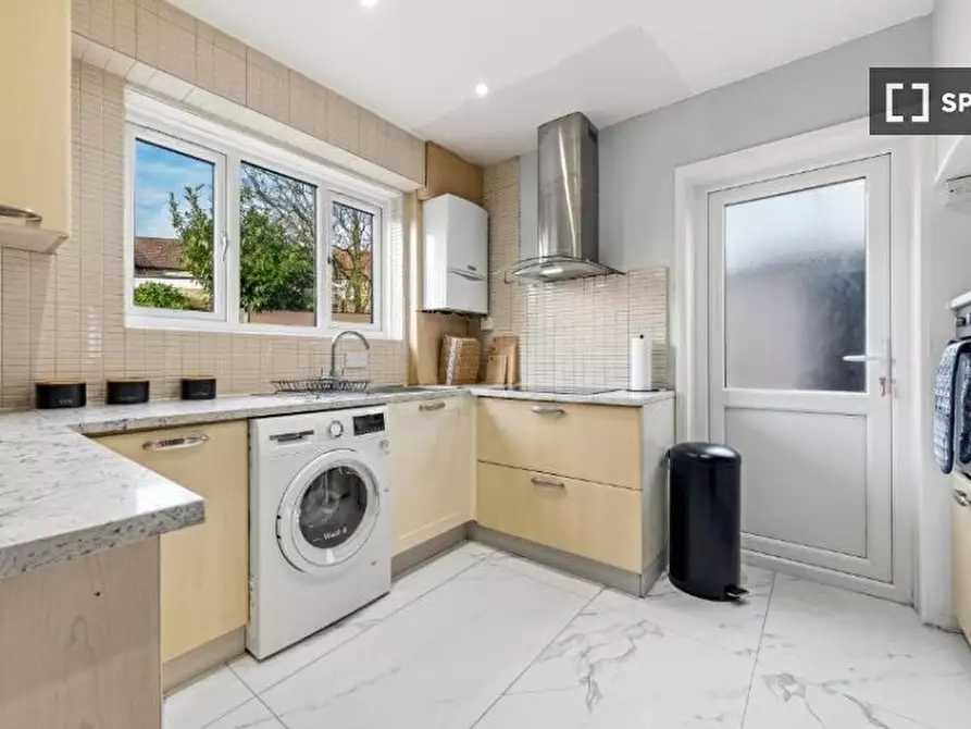 Immagine 9 di Appartamento in affitto  in Layfield Cres a Barnet