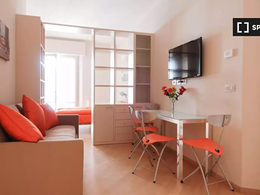 Immagine 4 di Appartamento in affitto  in Via Rizzoli a Bologna