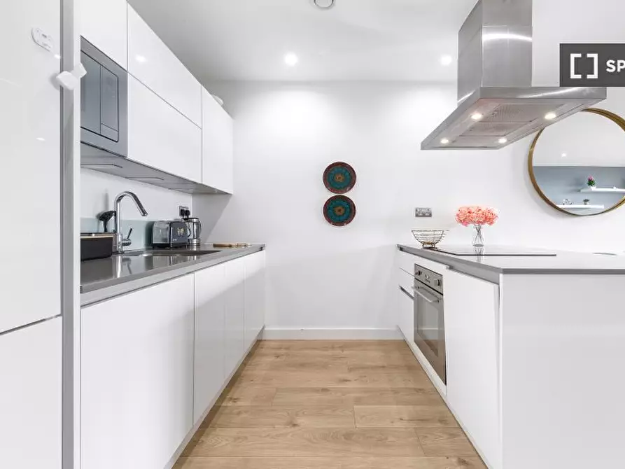 Immagine 9 di Appartamento in affitto  in St Paul's Way a Poplar
