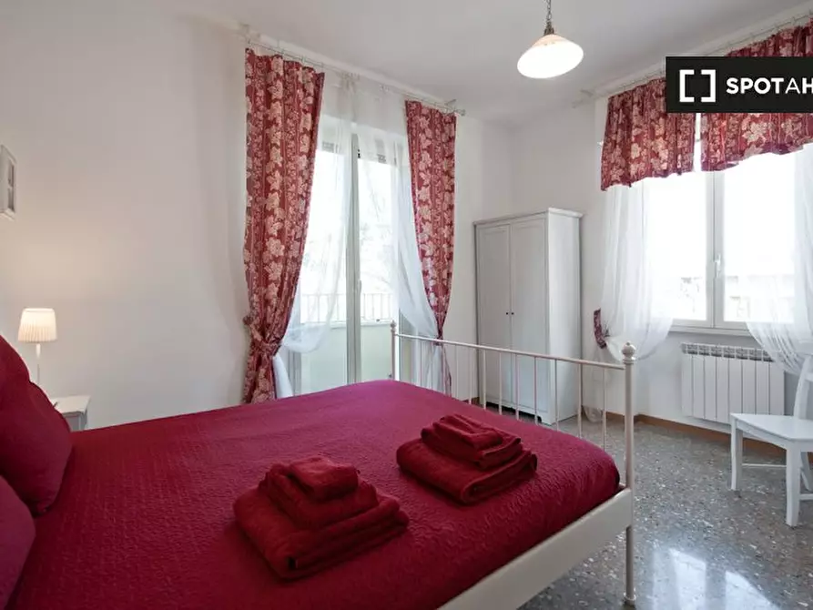 Immagine 14 di Camera condivisa in affitto  in Via Portuense a Roma