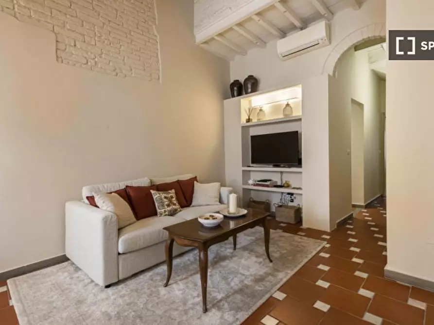 Immagine 13 di Appartamento in affitto  in Borgo S. Frediano a Firenze