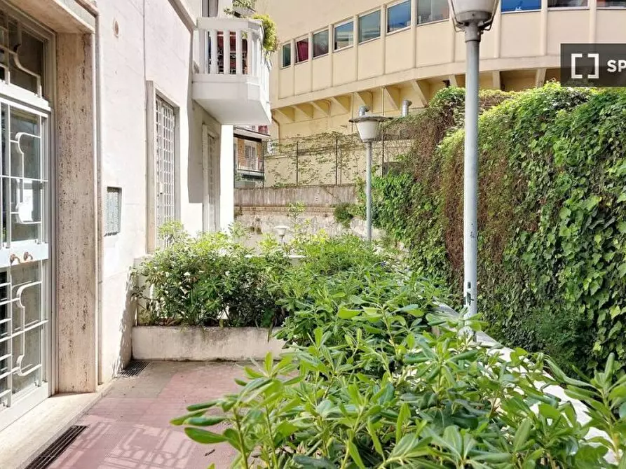Immagine 6 di Appartamento in affitto  in Via Livorno a Roma