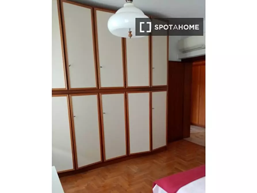 Immagine 1 di Camera condivisa in affitto  in Via Zara a Padova