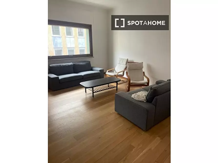 Immagine 6 di Camera condivisa in affitto  in Via Guidubaldo del Monte a Roma