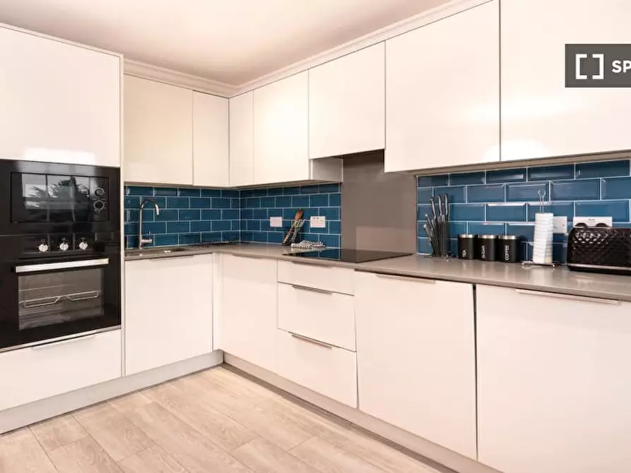 Immagine 3 di Appartamento in affitto  in flat a 
