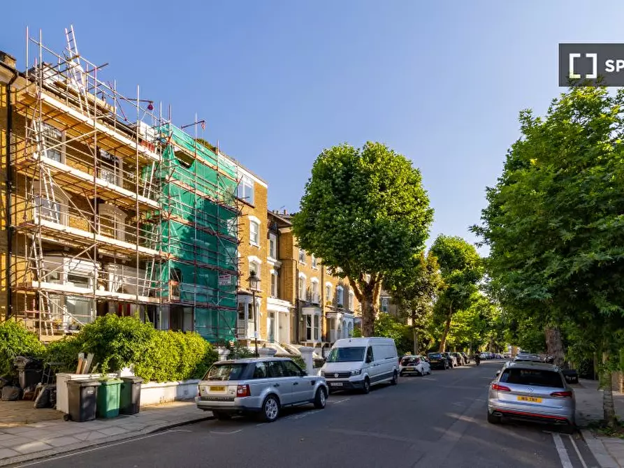 Immagine 5 di Appartamento in affitto  in Steele's Road a Camden Town