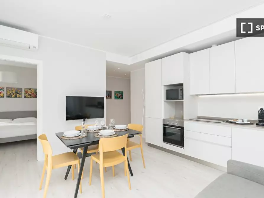 Immagine 1 di Appartamento in affitto  in Via Alfredo Comandini a Milano