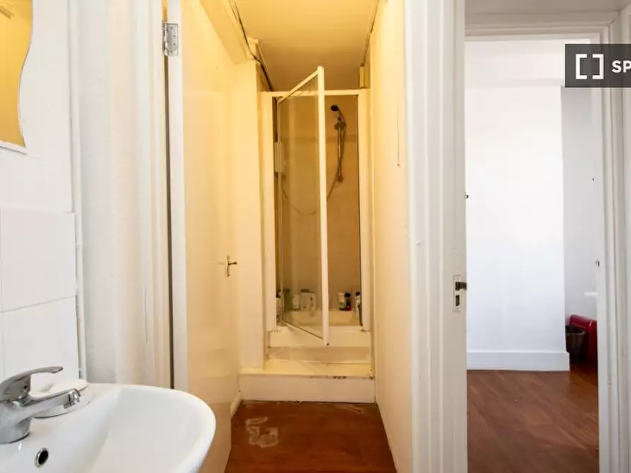 Immagine 10 di Camera condivisa in affitto  in A Pratt St. a Camden Town