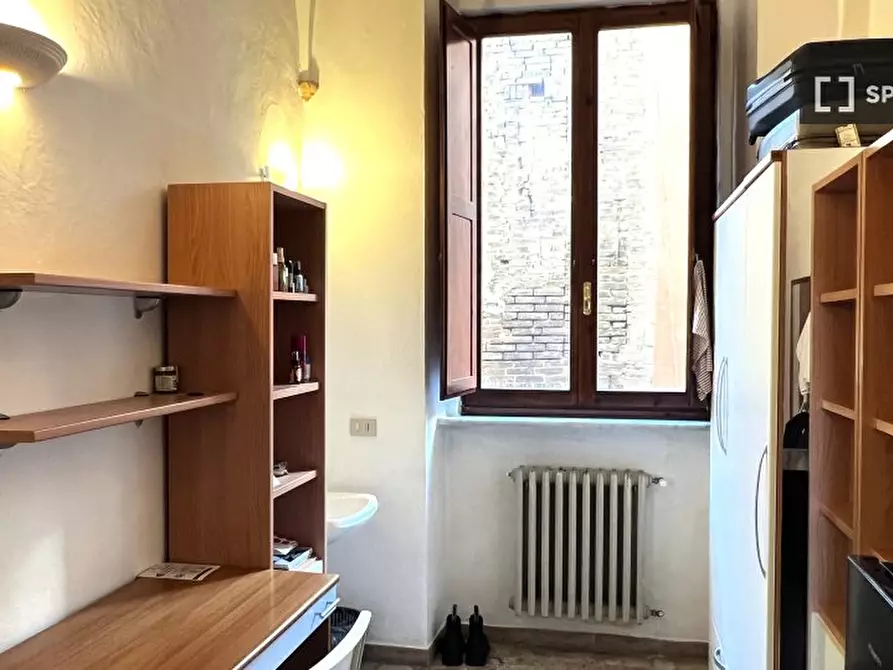 Immagine 16 di Residence in affitto  in Via del Porrione a Siena
