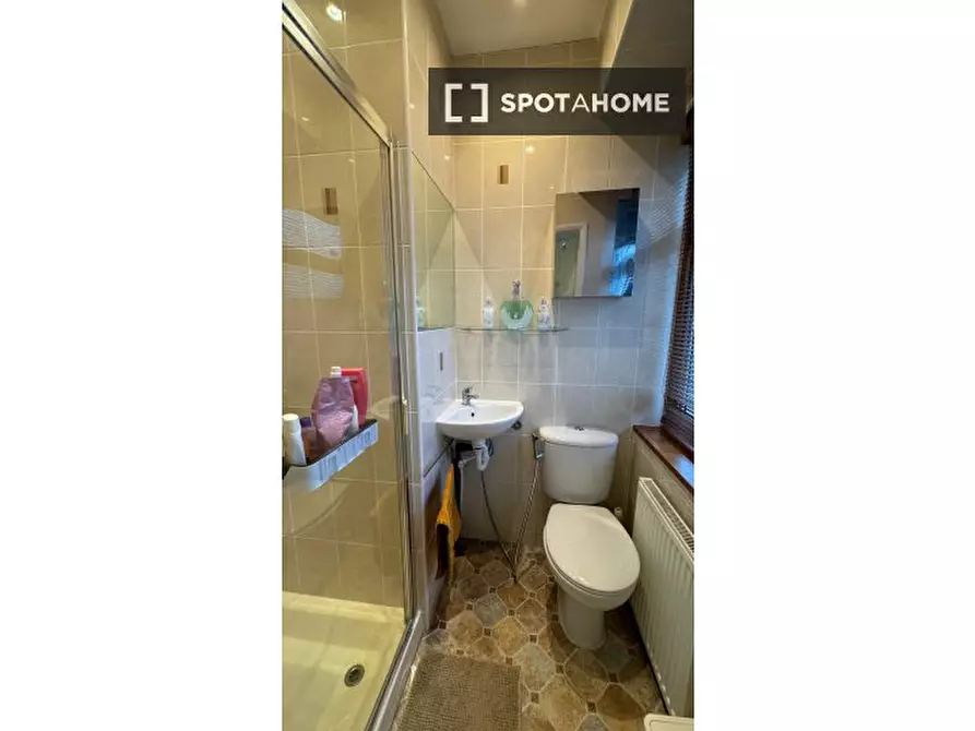 Immagine 13 di Appartamento in affitto  in Townsend Rd a Staines