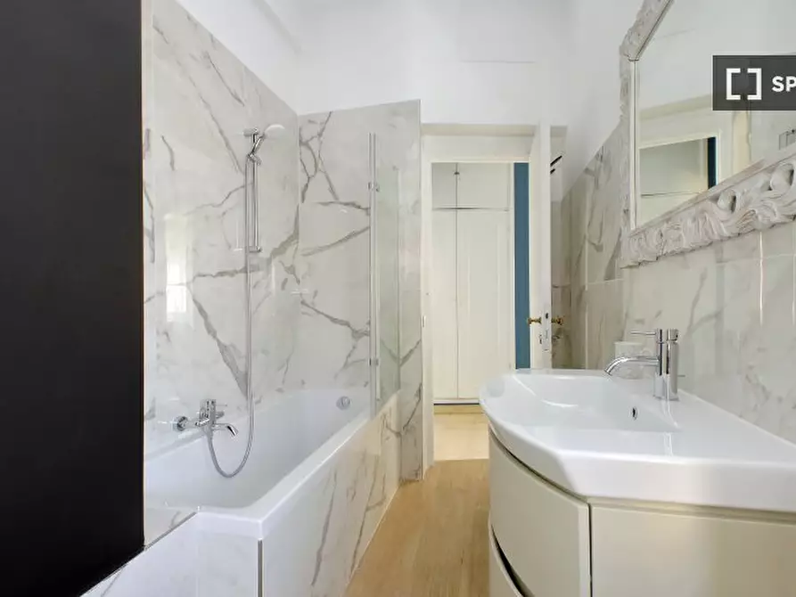 Immagine 10 di Appartamento in affitto  in Via Cassia a Roma