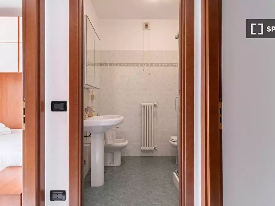 Immagine 9 di Appartamento in affitto  in Via del Futurismo a Milano