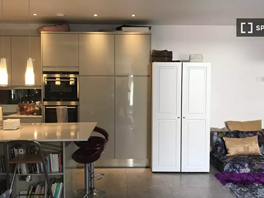 Immagine 6 di Camera condivisa in affitto  in a Beethoven St a Kensington