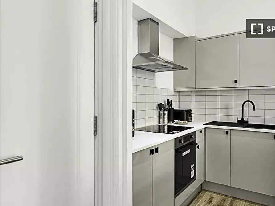 Immagine 14 di Appartamento in affitto  in Norfolk Place a Paddington