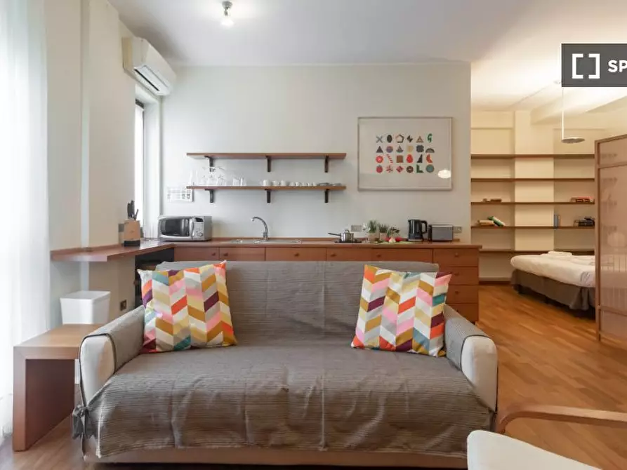 Immagine 1 di Ufficio in affitto  in Via Domodossola a Milano