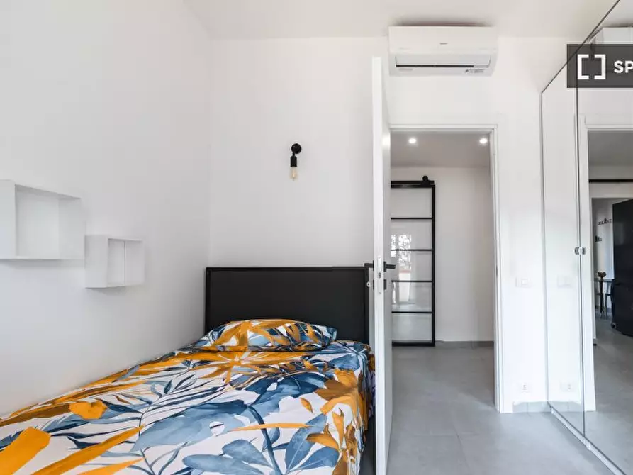 Immagine 2 di Camera condivisa in affitto  in Via Vittorio Emanuele Orlando a Milano