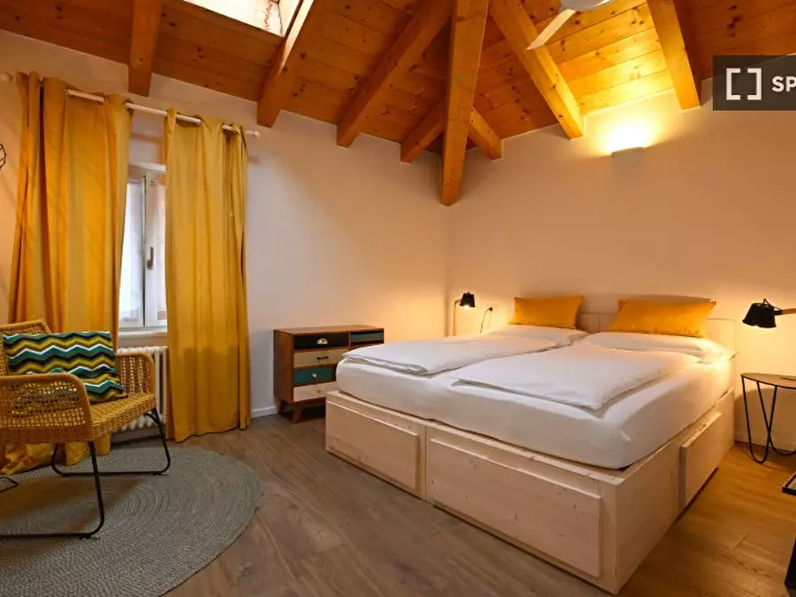 Immagine 9 di Ufficio in affitto  in Vicolo Mattia Galasso a Trento