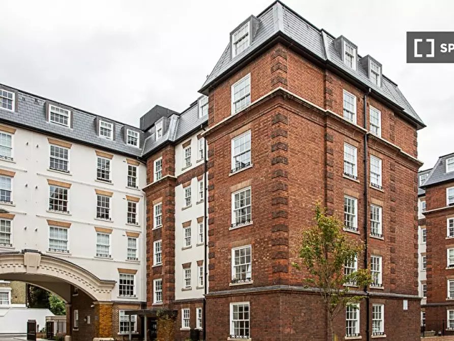 Immagine 14 di Appartamento in affitto  in Peacock Court a Hammersmith
