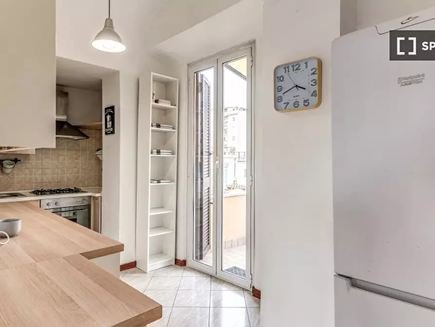 Immagine 13 di Appartamento in affitto  in Via dei Savorgnan a Roma