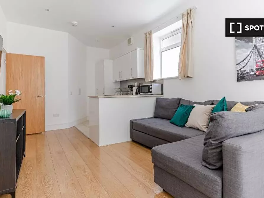 Immagine 15 di Appartamento in affitto  in Apartment a Kensington