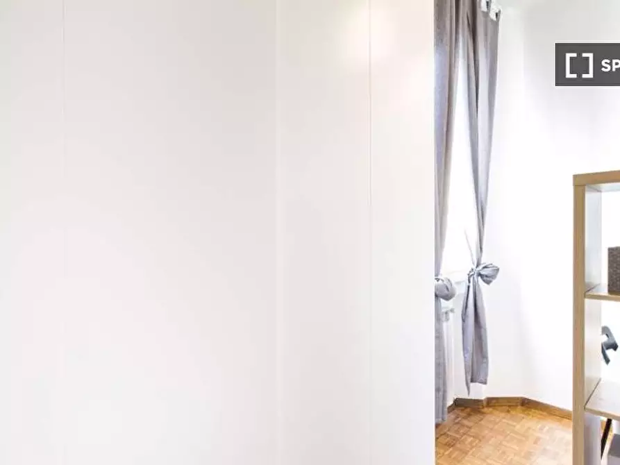 Immagine 1 di Camera condivisa in affitto  in Via Leone Tolstoi a Milano