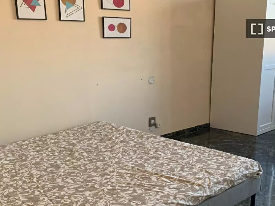 Immagine 3 di Camera condivisa in affitto  in Viale Gran Sasso a Milano