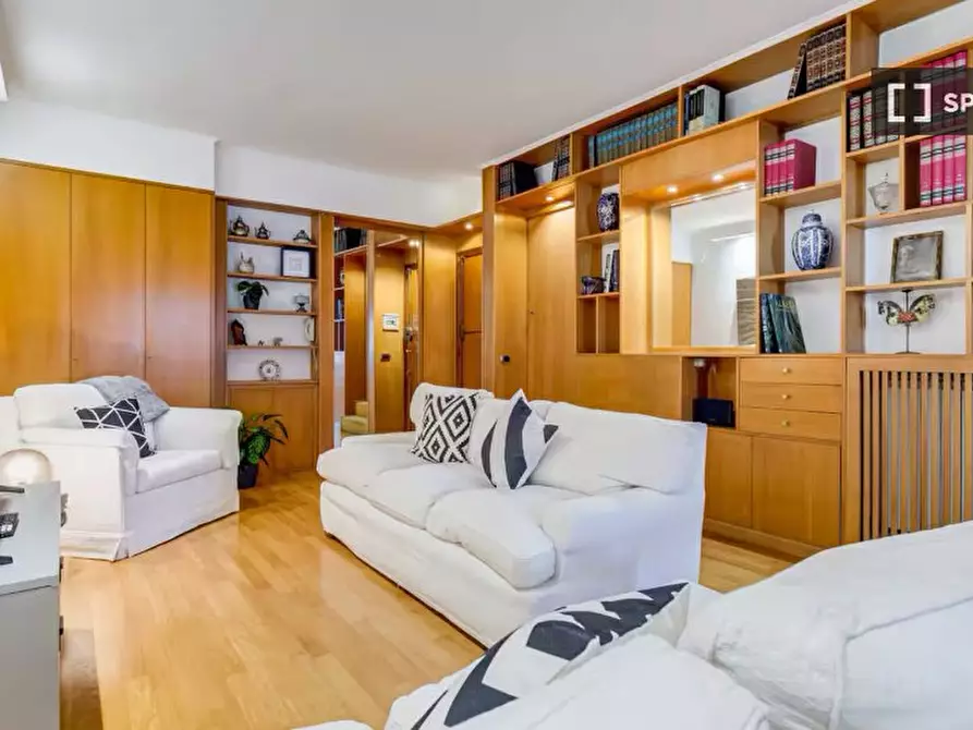 Immagine 5 di Appartamento in affitto  in Via dei Savorelli a Roma