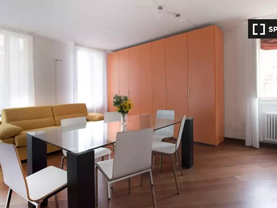 Immagine 4 di Appartamento in affitto  in Via delle Moline a Bologna