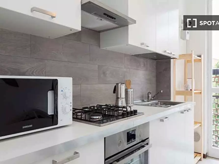 Immagine 9 di Camera condivisa in affitto  in Via Dei Mandorli Milan a Buccinasco