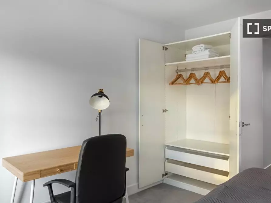 Immagine 15 di Appartamento in affitto  in Aldersgate St a Islington