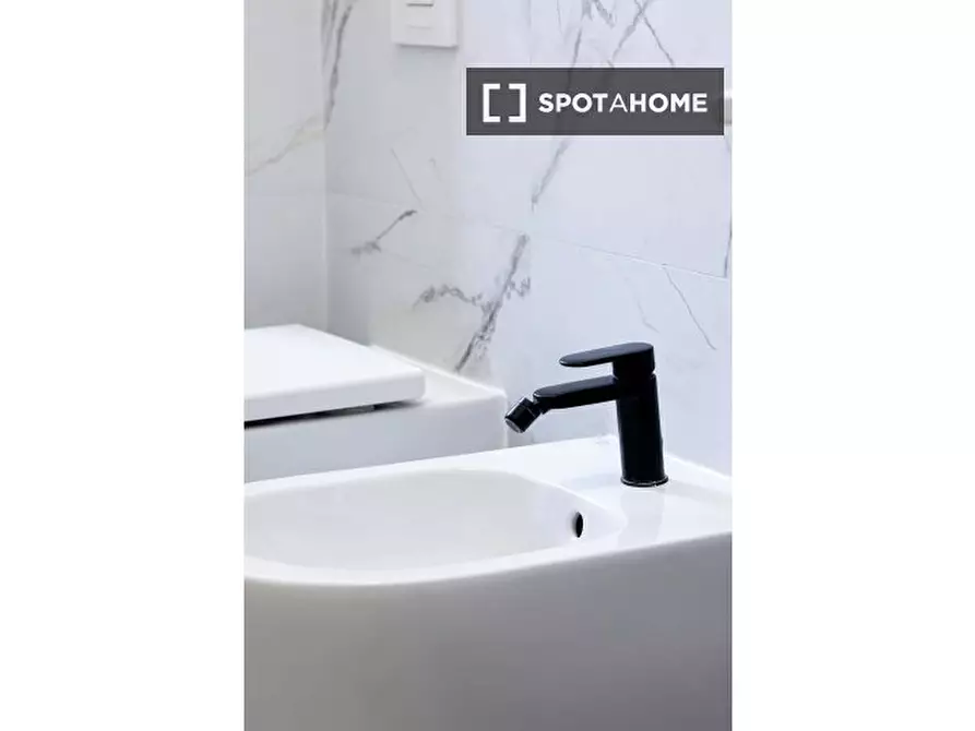 Immagine 13 di Appartamento in affitto  in Via Vittorio Scialoia a Milano