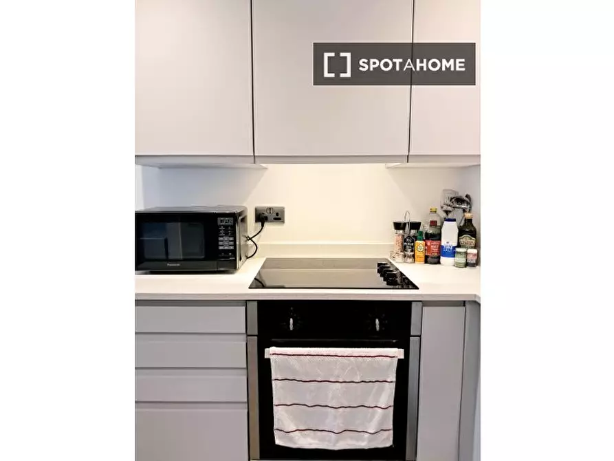 Immagine 9 di Appartamento in affitto  in Worrall St a 