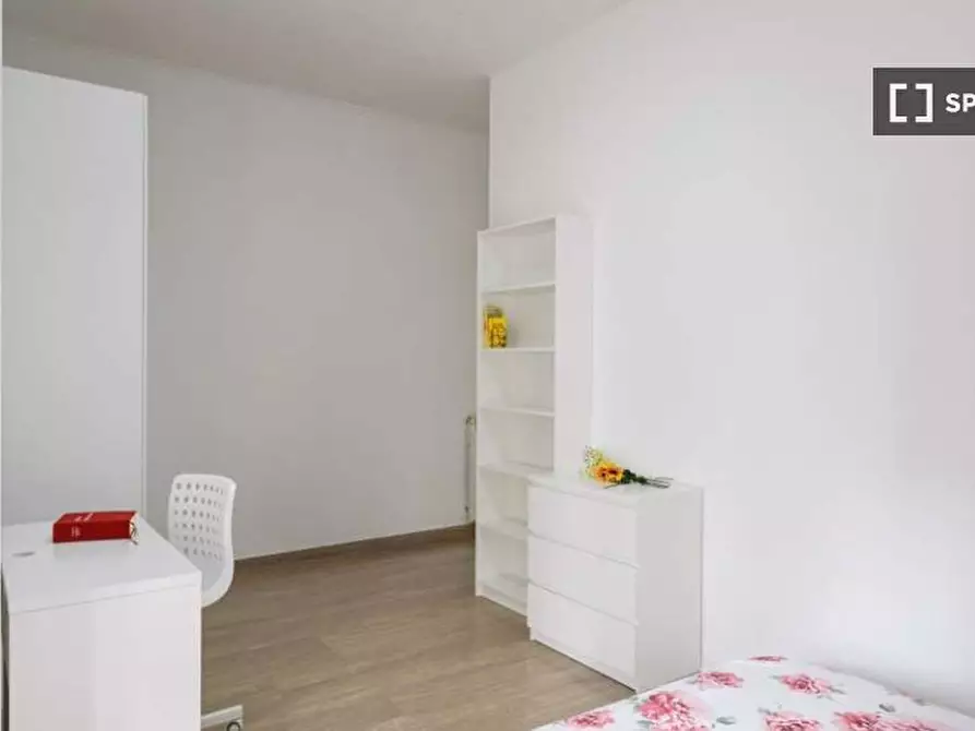 Immagine 13 di Camera condivisa in affitto  in Viale Quattro Venti a Roma