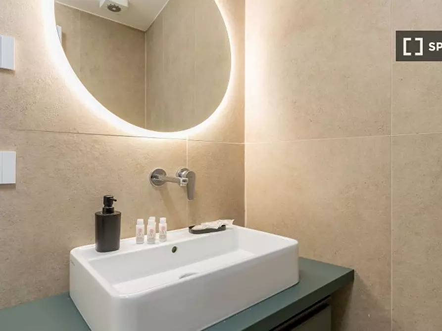 Immagine 17 di Ufficio in affitto  in Via Errico Petrella a Milano