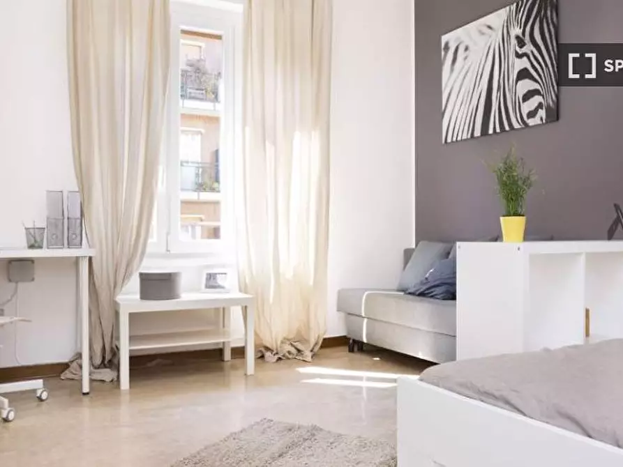 Immagine 5 di Camera condivisa in affitto  in Viale Carlo Espinasse a Milano