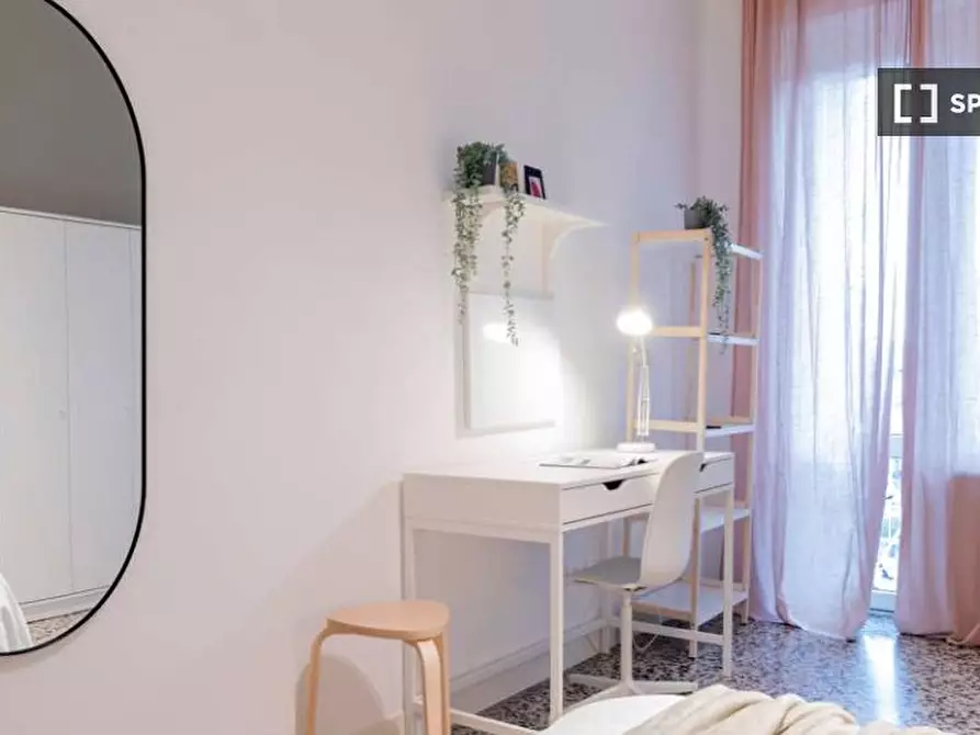 Immagine 4 di Camera condivisa in affitto  in Piazza Carducci a Torino