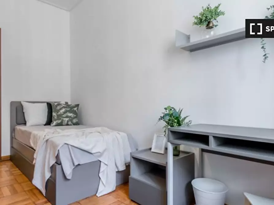 Immagine 5 di Camera condivisa in affitto  in Via Renato Fucini a Milano