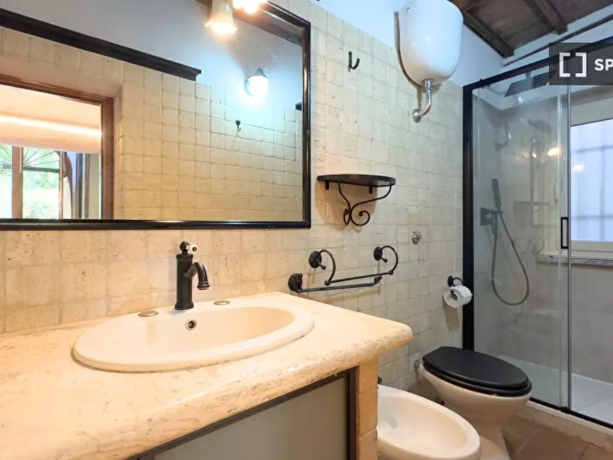 Immagine 18 di Appartamento in affitto  in Via Antonio Cesari a Roma