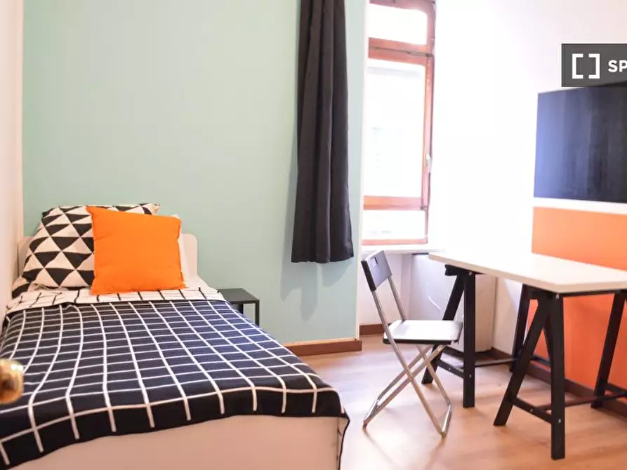 Immagine 1 di Camera condivisa in affitto  in Via Tigelliob a Cagliari