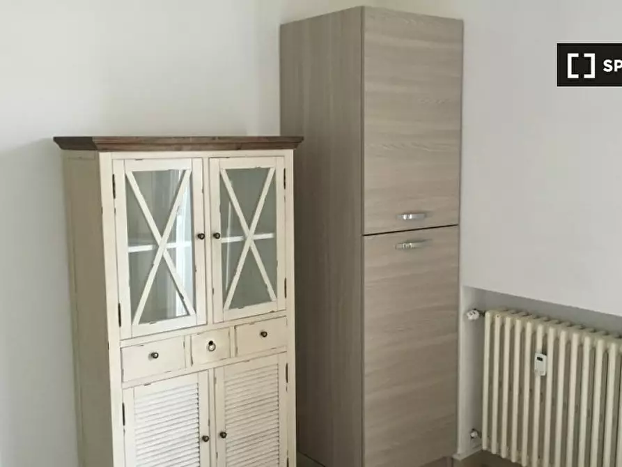 Immagine 8 di Camera condivisa in affitto  in Via Fossolo a Bologna