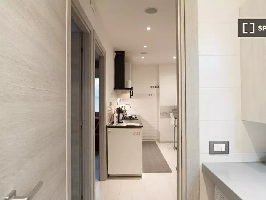 Immagine 8 di Appartamento in affitto  in Via Gallia a Roma