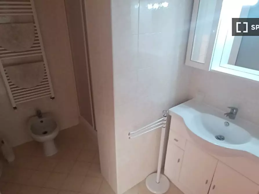 Immagine 13 di Appartamento in affitto  in Via Mazzini, 40138 Bologna BO, Italy a Bologna