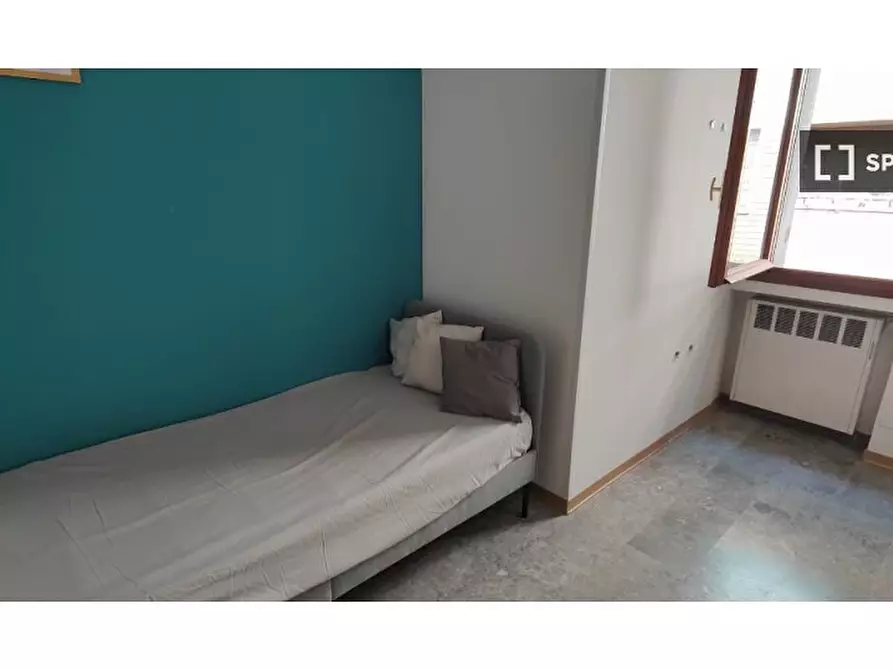 Immagine 1 di Camera condivisa in affitto  in Viale Quirico Filopanti a Bologna
