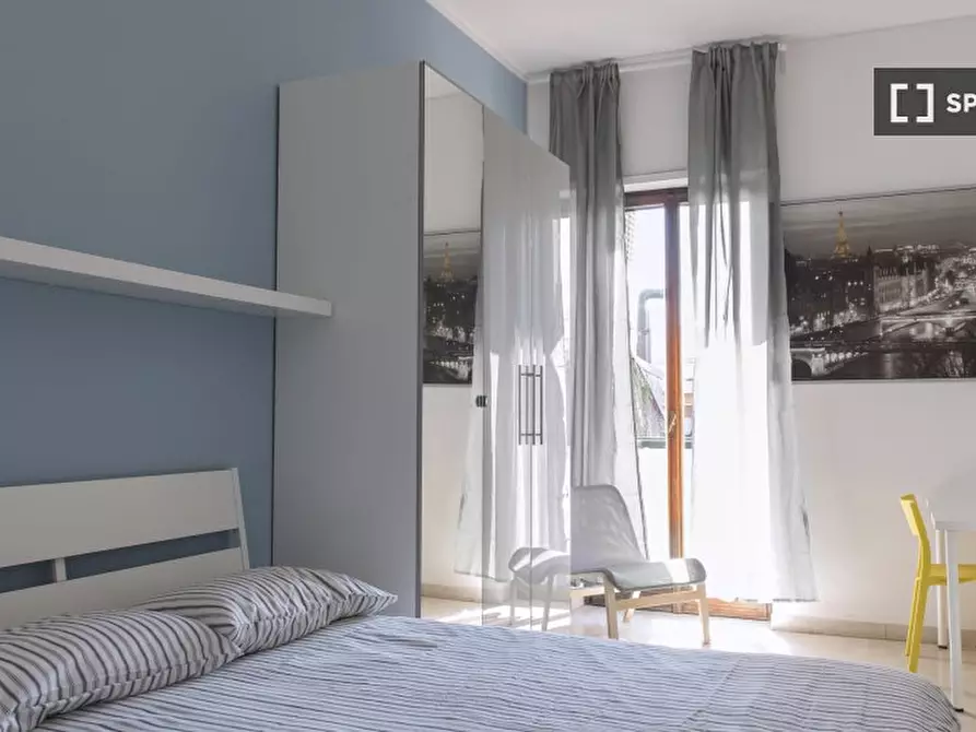 Immagine 17 di Camera condivisa in affitto  in Via Curtatone a Milano