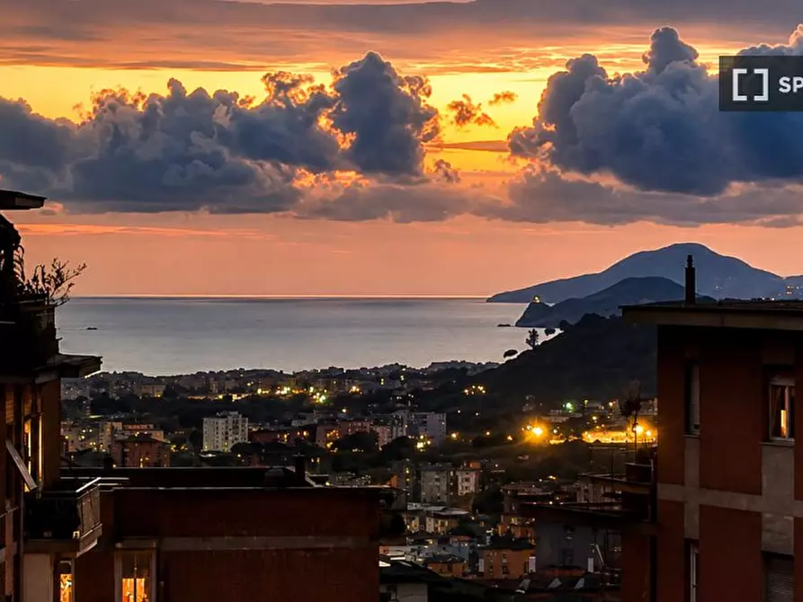 Immagine 4 di Camera condivisa in affitto  in Via Pigna a Napoli