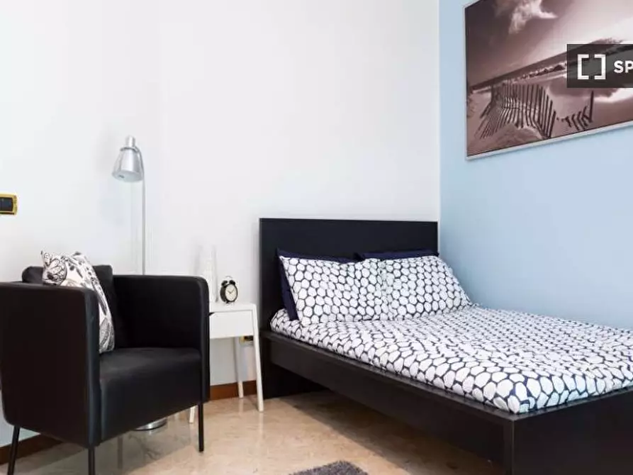 Immagine 1 di Camera condivisa in affitto  in Via dei Pioppi Milan a Buccinasco