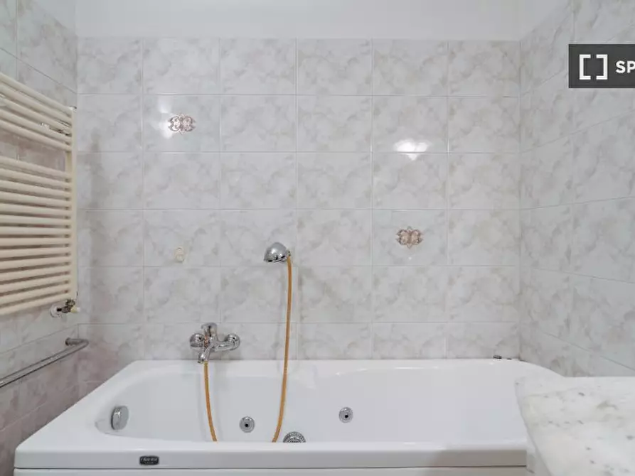 Immagine 3 di Appartamento in affitto  in Via Villani a Firenze