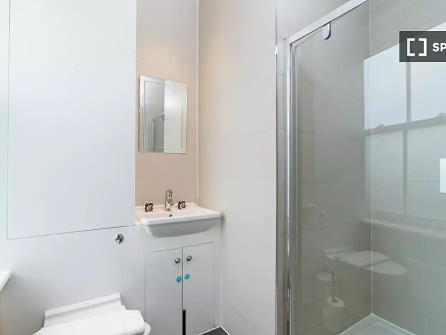 Immagine 8 di Appartamento in affitto  in High Street Mews a Merton