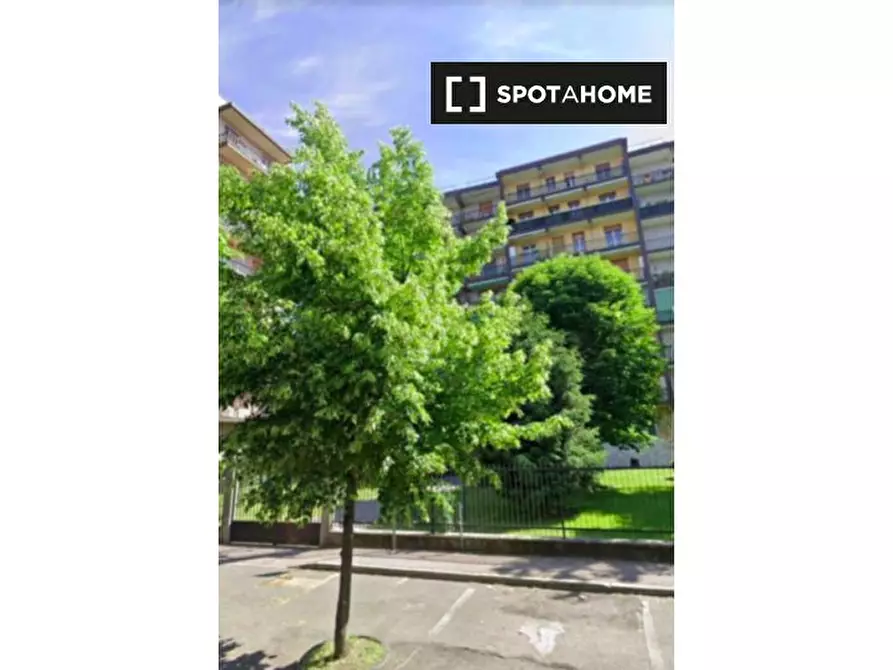 Immagine 7 di Camera condivisa in affitto  in Viale Lombardia a Buccinasco