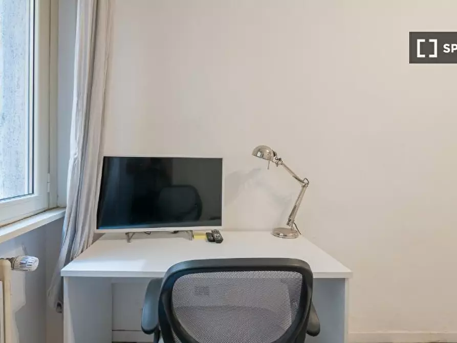 Immagine 3 di Camera condivisa in affitto  in Via Felice Casati a Milano